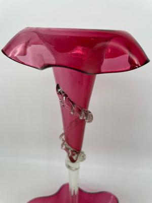 Cranberry Single Trumpet Epergne