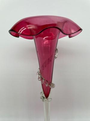 Cranberry Single Trumpet Epergne