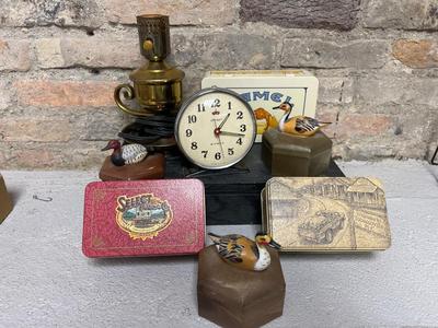 Vintage smoking room lot