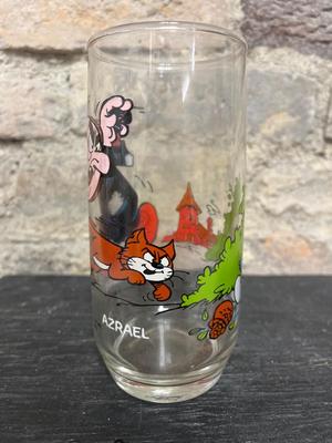 Vintage Smurf glasses!