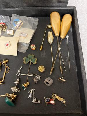 Tie tacks and hat pins