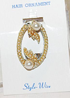 VINTAGE Oval PEARL Hair Ornament (1 ½" x 1") "Style-Wise" Brand in Original Box