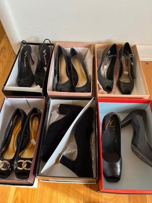 Women’s shoes sizes 6 up to 7 1/2