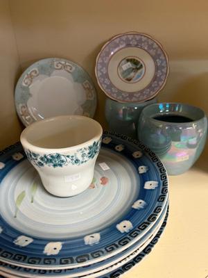 Blue dishes , Green, MCM