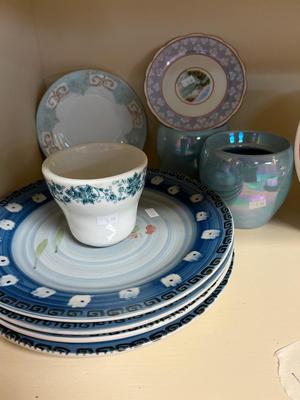 Blue dishes , Green, MCM