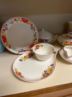 Blue dishes , Green, MCM