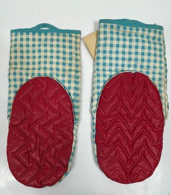 Vintage Turquoise Gignac Oven Mit Fabric Puppets with faces by Happy Helpers
