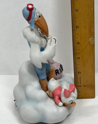 RARE 1984 Vintage Disney Stork Rush Delivery NEW ARRIVALS DISNEY STORK DELIVERS BABY DAISY MUSIC BOX