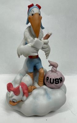 RARE 1984 Vintage Disney Stork Rush Delivery NEW ARRIVALS DISNEY STORK DELIVERS BABY DAISY MUSIC BOX