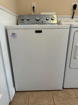 MAYTAG WASHER WITH AGITATOR
