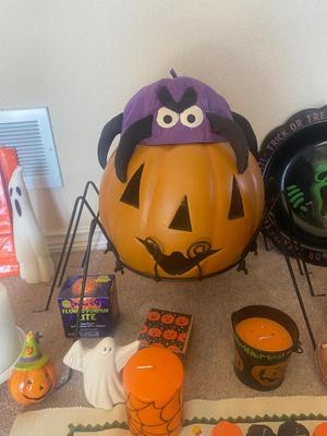 HALLOWEEN DECORATIONS