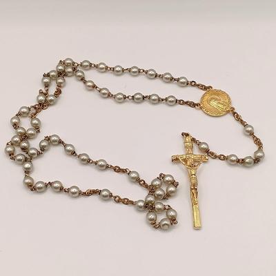 LOT 39: Vintage Rhinestone/Crystal Rosary w/ 800 Silver Rosary in Silver-Tone Pillbox