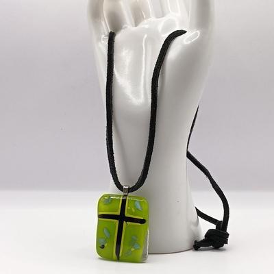 LOT 43: Quartz Stone Necklaces, Green Paper Rolled Necklace, Glass Pendant Necklace & More