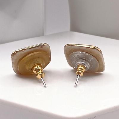 LOT 44: Vintage Delft Locket Pendant, 18K HGE Ring, Victorian-Style 1/20 12 GF Bangle & More