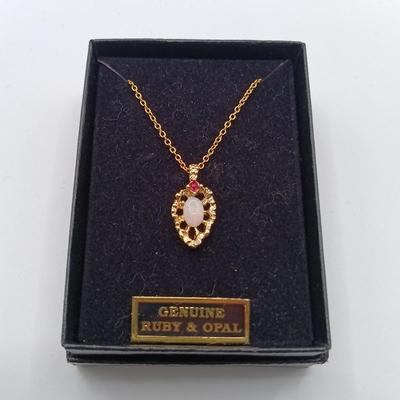 LOT 46: Collection of Boxed Vintage Gold-Tone Costume Jewelry