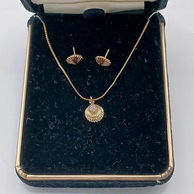 LOT 46: Collection of Boxed Vintage Gold-Tone Costume Jewelry