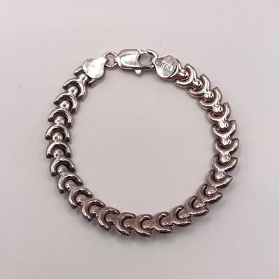 LOT 259: Sterling 925 Italy Bracelet 9.1g