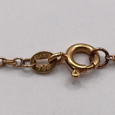 LOT 245: Vintage Praying Mother Mary 14K Italy Enameled Pendant 2.33gtw on 750 Italy 358 MI Chain 3.74gtw