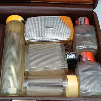 LOT 258: Vintage Men's Leather Toiletry Case w/ Destino 1/20 12K GF Cufflinks, Christian Dior Cufflinks, Solid Brass Belt Buckle...