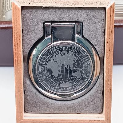 LOT 258: Vintage Men's Leather Toiletry Case w/ Destino 1/20 12K GF Cufflinks, Christian Dior Cufflinks, Solid Brass Belt Buckle...