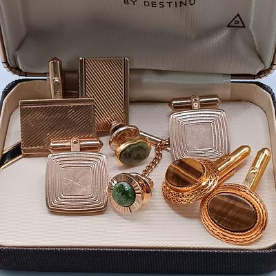 LOT 258: Vintage Men's Leather Toiletry Case w/ Destino 1/20 12K GF Cufflinks, Christian Dior Cufflinks, Solid Brass Belt Buckle...