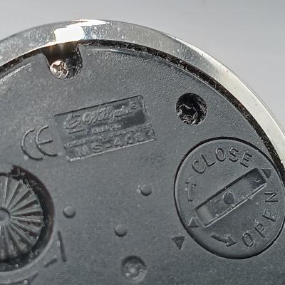 LOT 258: Vintage Men's Leather Toiletry Case w/ Destino 1/20 12K GF Cufflinks, Christian Dior Cufflinks, Solid Brass Belt Buckle...