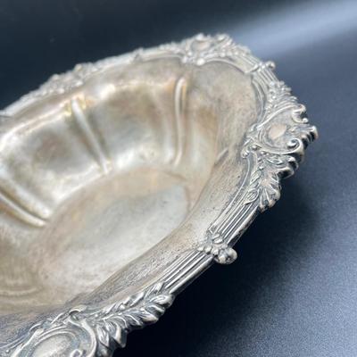 LOT 122K: Vintage Sterling Silver Serving Bowl - 429 Grams