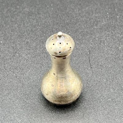 LOT 124K: Sterling Silver Salt and Pepper Shakers - Tiffany & Co. Salt Cellars - 158 Grams Total