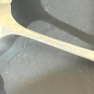 LOT 126K: Oneida Heirloom Sterling Silver "Young Love" Pattern Flatware set in Case - 2,228+ Grams