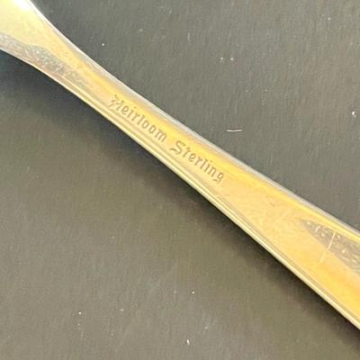 LOT 126K: Oneida Heirloom Sterling Silver "Young Love" Pattern Flatware set in Case - 2,228+ Grams