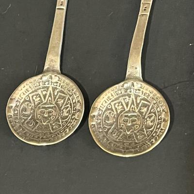 LOT 127K: Sterling Silver Serving Pieces and Accessories