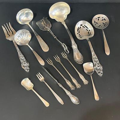 LOT 128K: International Silver Silverplate Flatware Set - Orleans Patter Service for Eight - and More