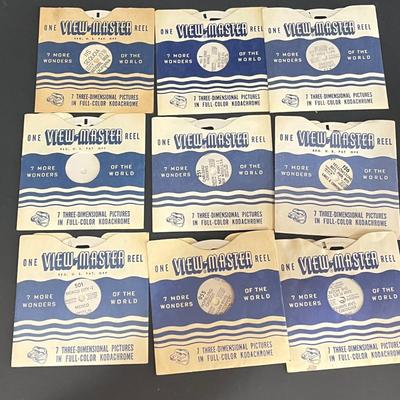 LOT 129K: Vintage Sawyer View Masters with Dozens of Reels