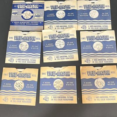 LOT 129K: Vintage Sawyer View Masters with Dozens of Reels