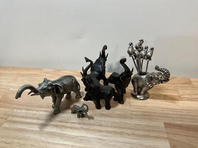 5 Metal Elephants