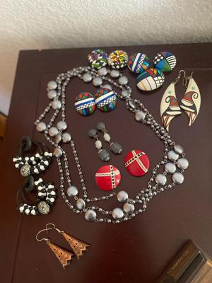 UNIQUE FASHION JEWELRY