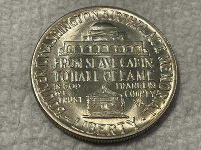 1946-P BRILLIANT UNCIRCULATED CONDITION BOOKER T. WASHINGTON COMMEMORATIVE SILVER HALF DOLLAR AS PICTURED.