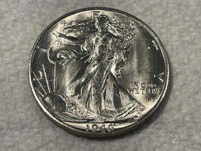 (COIN-4) 1946-S CHOICE BU FROM AN ORIGINAL ROLL WALKING LIBERTY SILVER HALF DOLLAR. FREE DOMESTIC SHIPPING.
