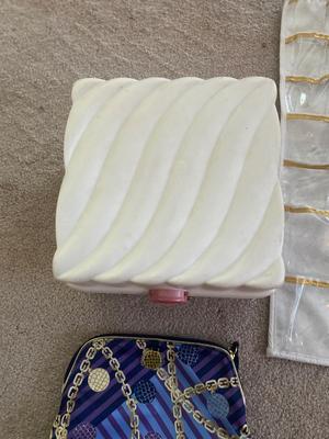 JEWELRY ORGANIZERS AND MAKEUP BAG