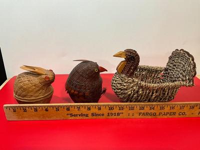 Vintage Basket Birds