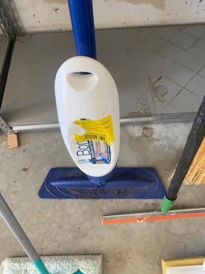 ORECK UP RIGHT VACUUM MODEL BR2251-1, BROOM, SQUEEGEE, SWIFFER, MOP & MORE