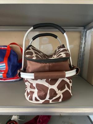 SUPER COOL PICNIC BASKET, BEACH BAG, AND NICE TOTE BAG