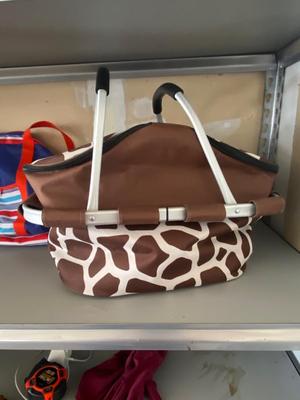 SUPER COOL PICNIC BASKET, BEACH BAG, AND NICE TOTE BAG