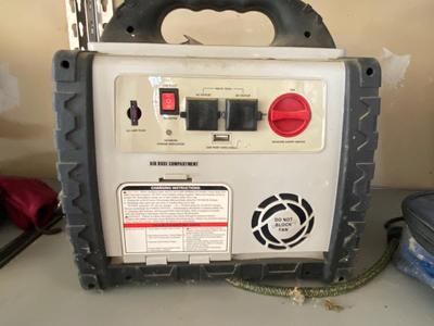 HANDY 6-IN-1 PORTABLE POWER SOURCE