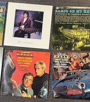Mixed Lot of 8 Vintage Vinyl Record Albums