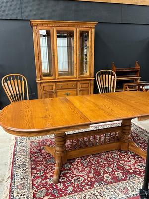 Lot P 641 Vintage Richardson Brothers Company Oak Dining Table
