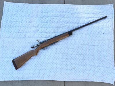 J STEVENS ARMS BOLT ACTION 20 GAUGE SHOTGUN MODEL 258A