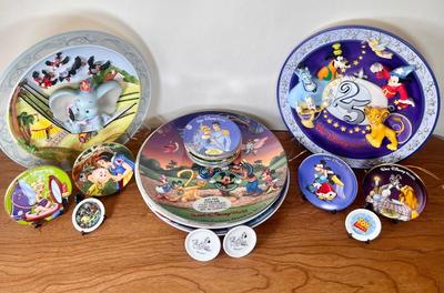 LOT 10B: Disney Plates - Animated Classics Dumbo, Groller 25th Anniversary WDW "A Magical Time in a Magical Place!",...