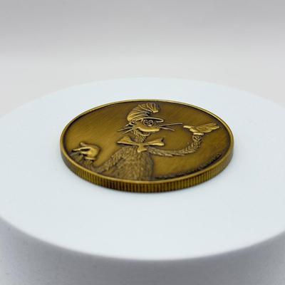 LOT 115J: 1999 Universal Studios Islands of Adventure Seuss Landings Cat in the Hat Coin Medallion in Original Box