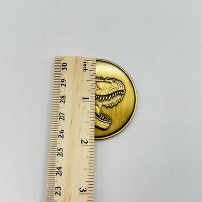LOT 116J: 1999 Universal Studios Islands of Adventure Jurassic Park Dinosaur Coin Medallion in Original Box
